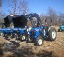 This FarmTrac 555 with power steering has a 50 hp, 192 cubic inch Ford engine and weighs over 4500 pounds!  Get your FarmTrac 555 at Sundowner Tractor today!  918-696-5965